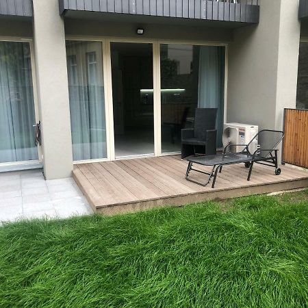 Luxury Apartment With Private Garden Prag Exteriör bild